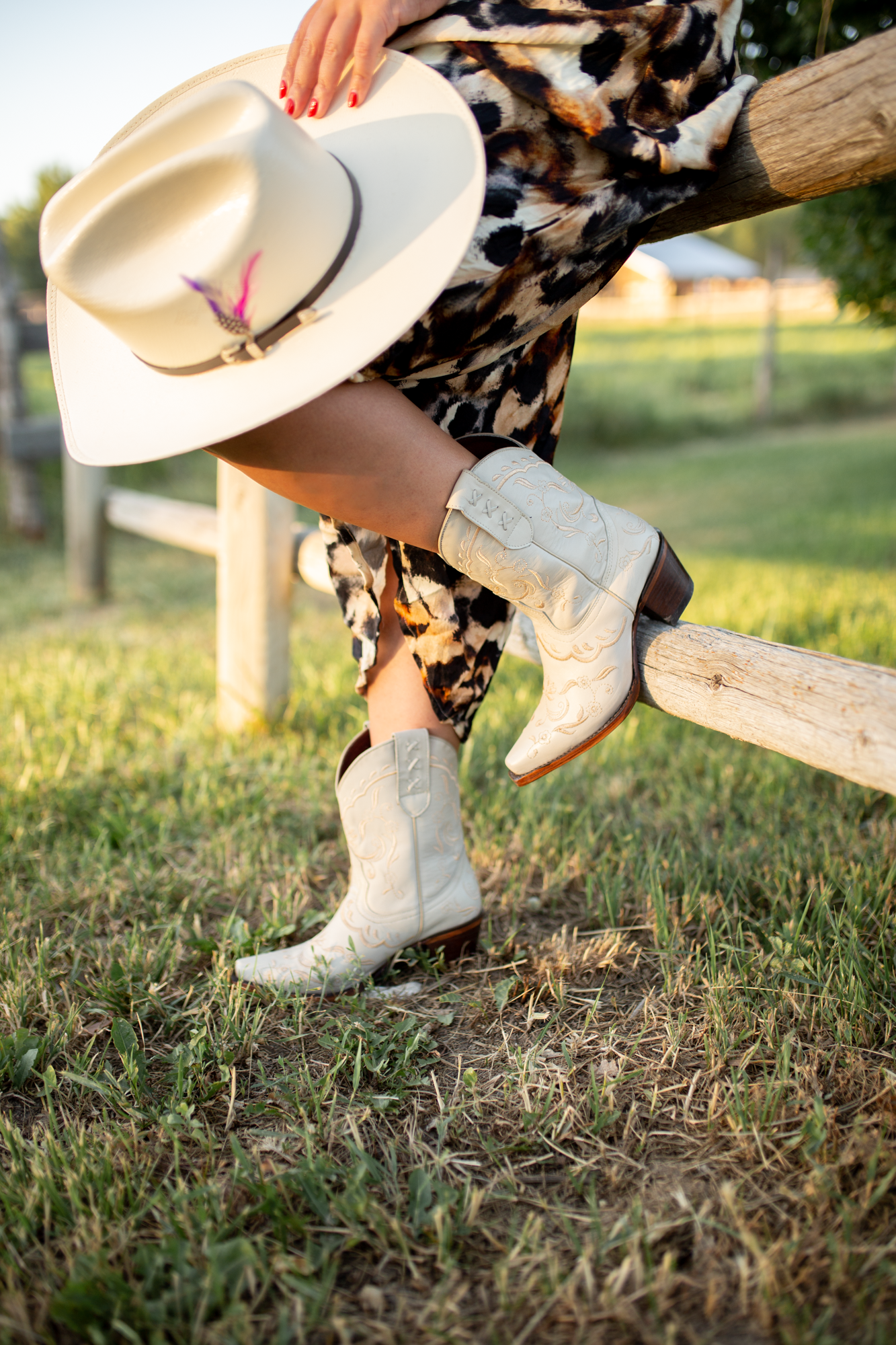 Lisa Western Cowboy Boot (Bone color)