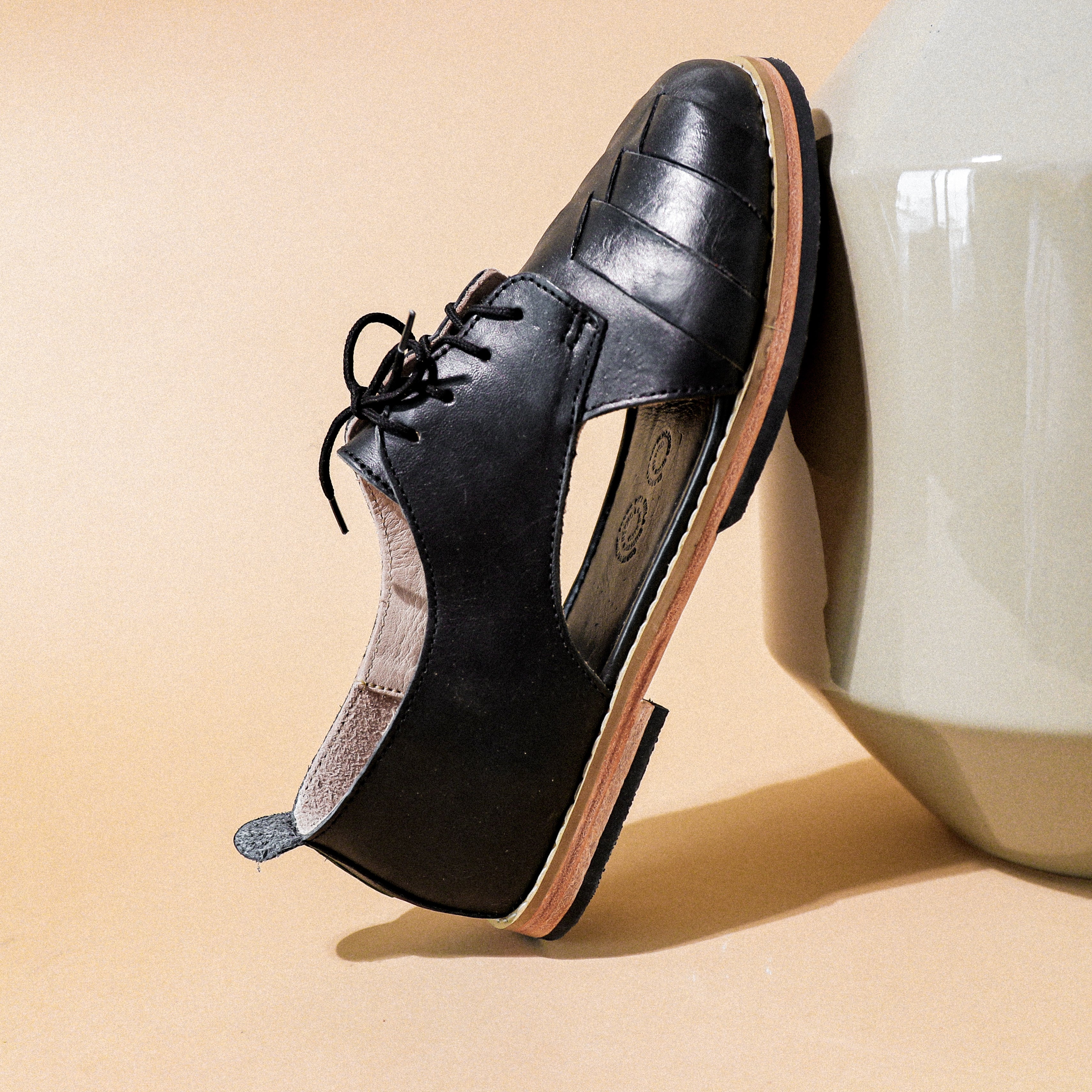 Noemi (Black)