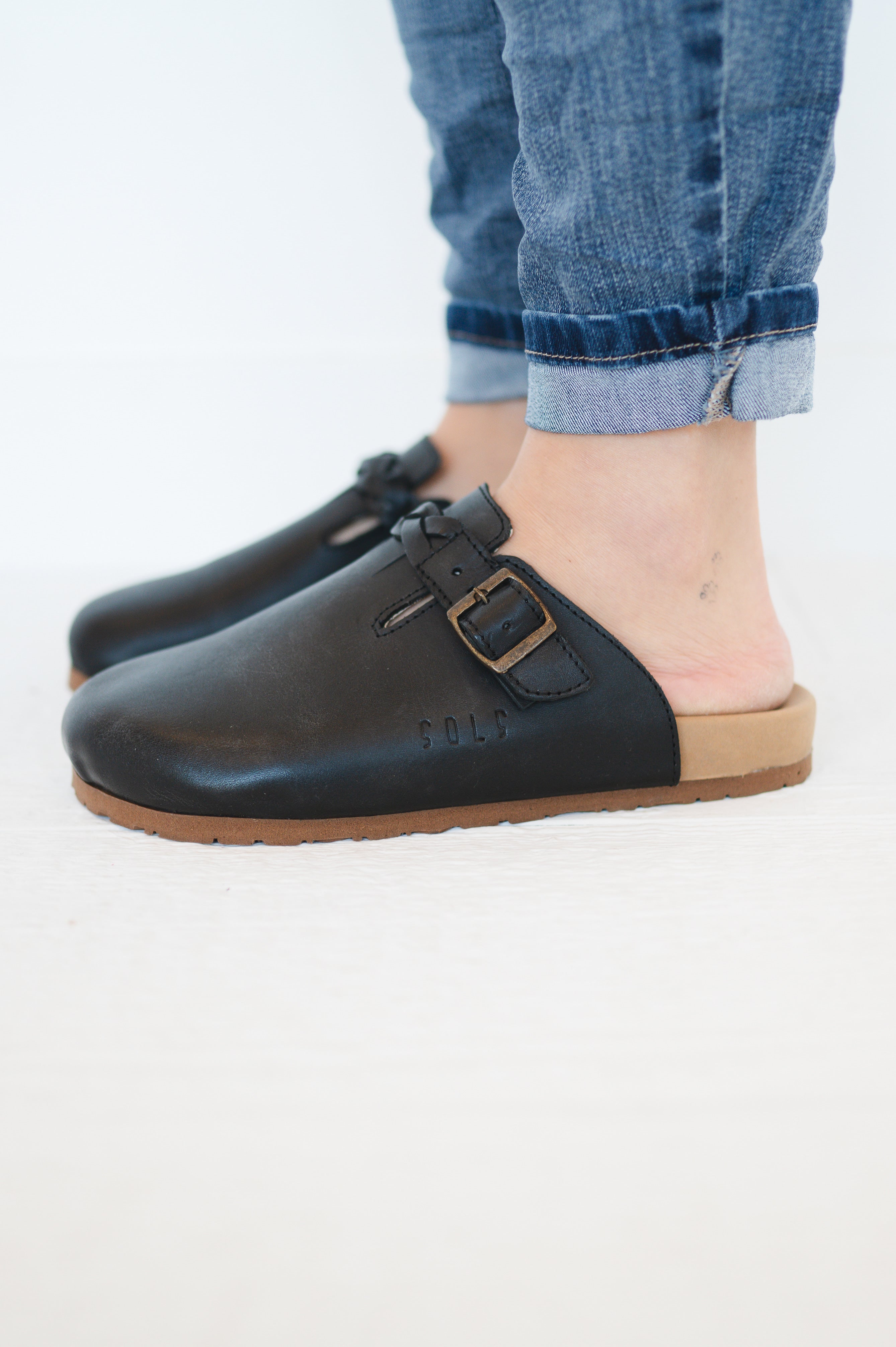 Grace - Black Leather Slide