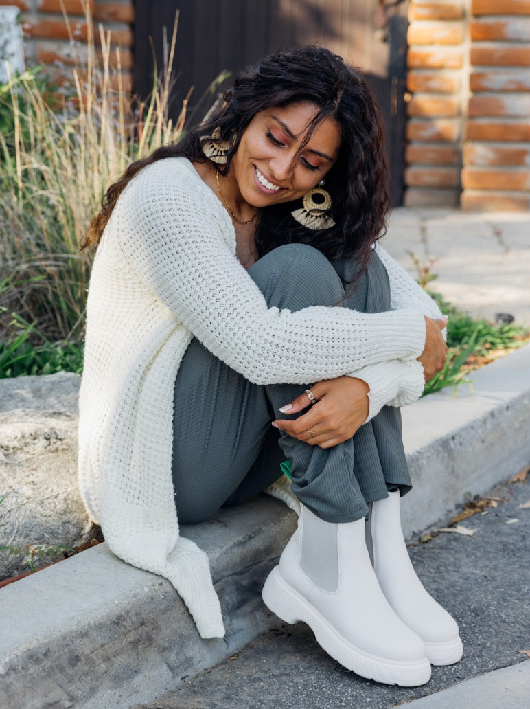 Luna Boots (White)