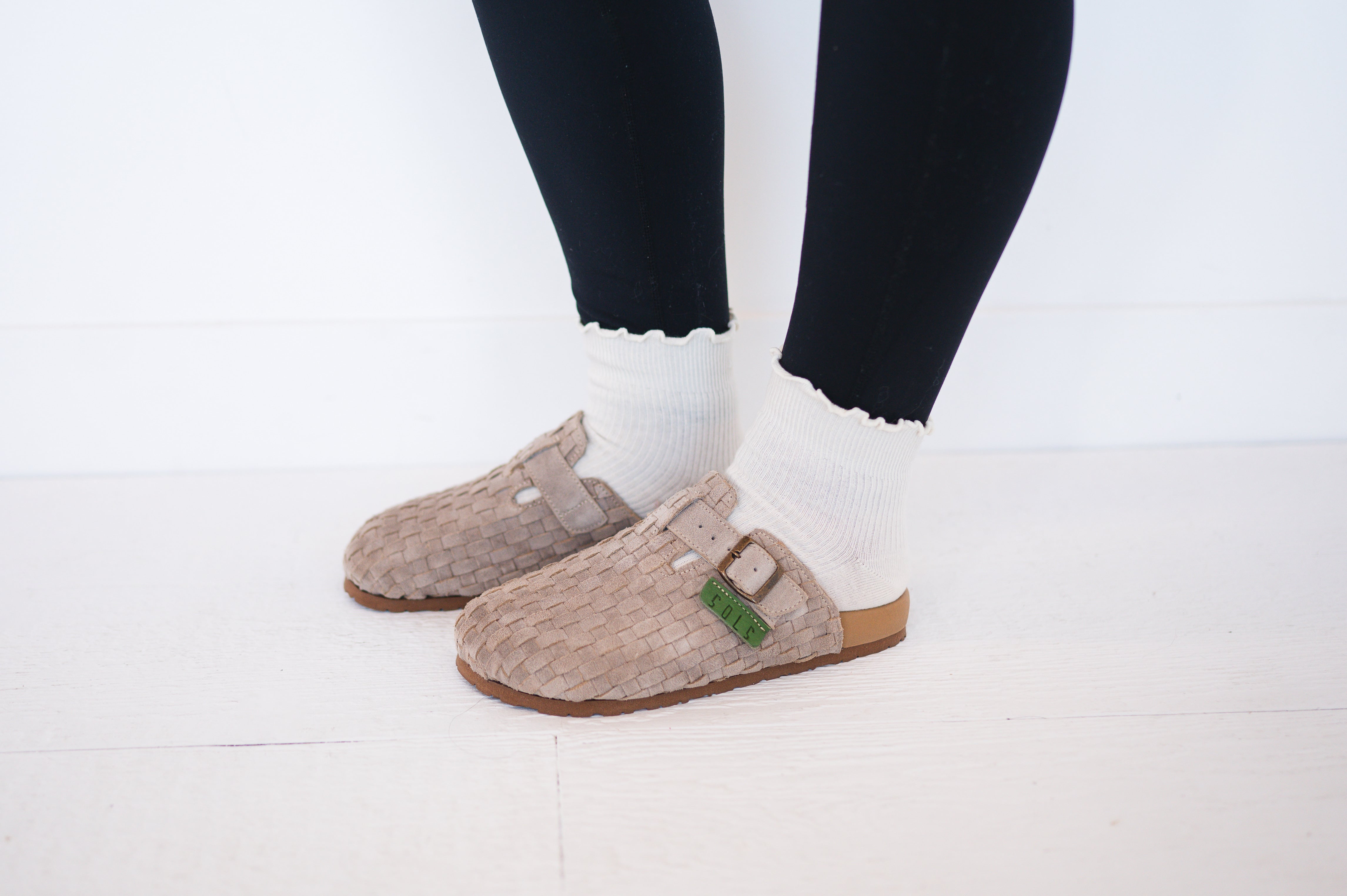 Megan - Grey Skies (full woven slide)