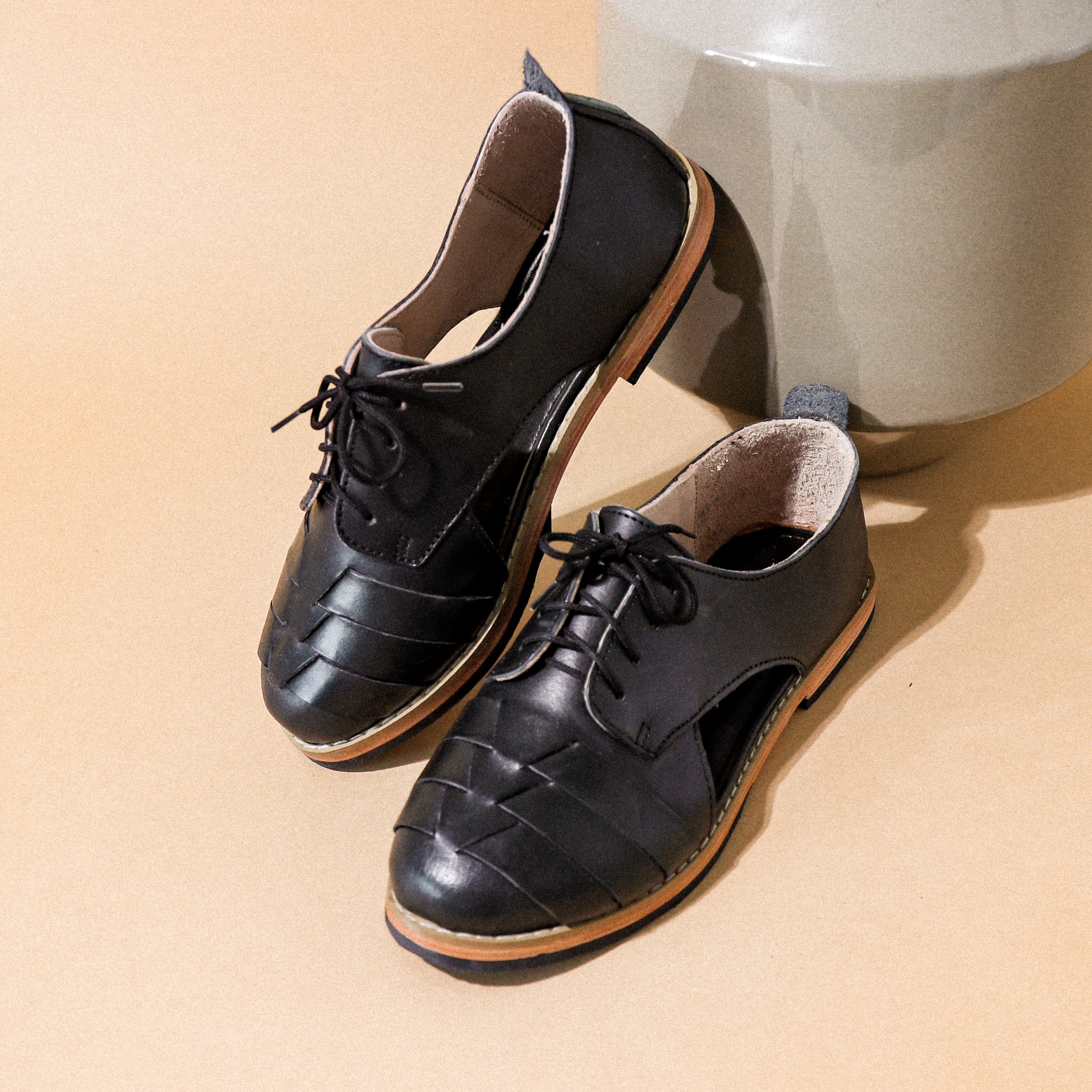 Noemi (Black)